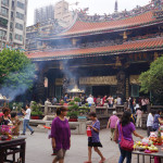 【台湾4日目 私目線の龍山寺と素食】