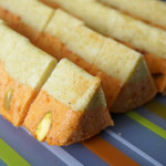 【ピスタチオとトマトのケーキ】