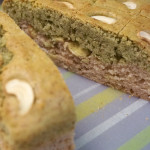 【すももとカシューナッツのケーキ】