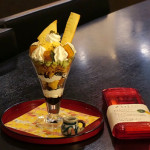 【パフェ、デビュー】