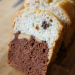 【マンマの燻製ナッツとラムレーズンのココアパウンド】